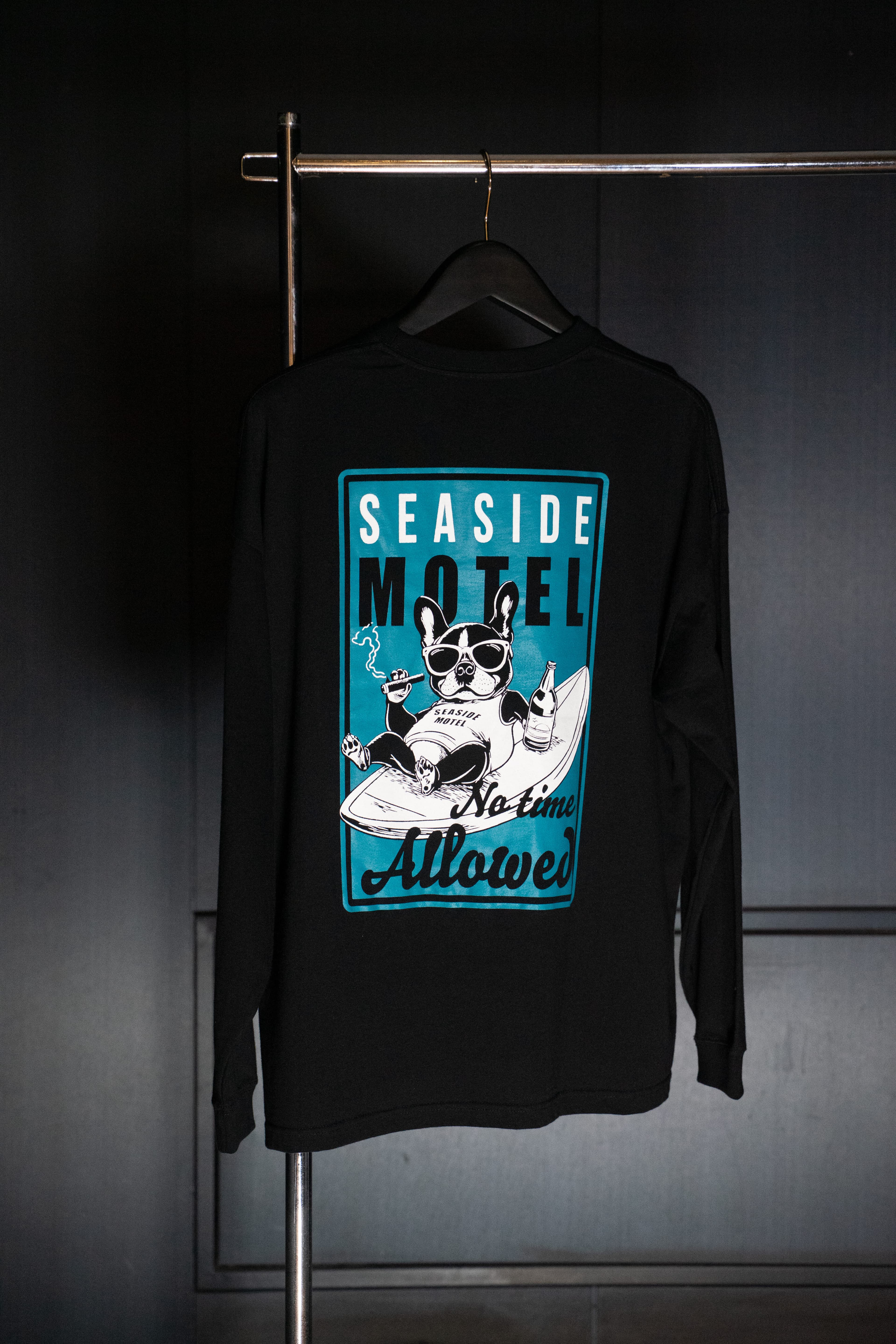 French Bulldog – Back – Long Sleeve T-Shirt – Black